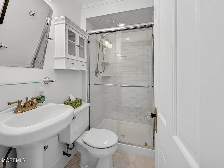 20 Woodland Ave — Photo 27