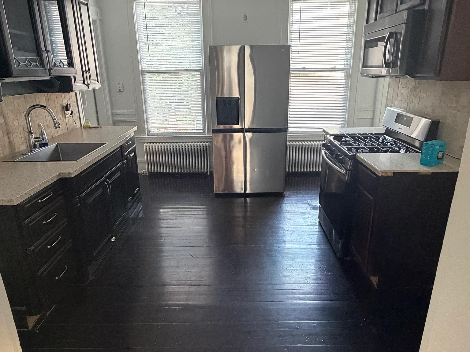 3 bed, 1500 sqft, $2,300 — Photo 4