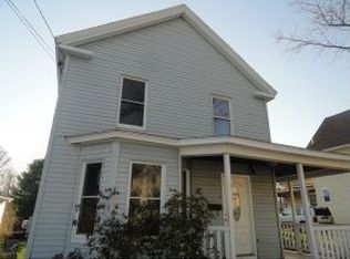 63 Park St, Northfield, NH 03276