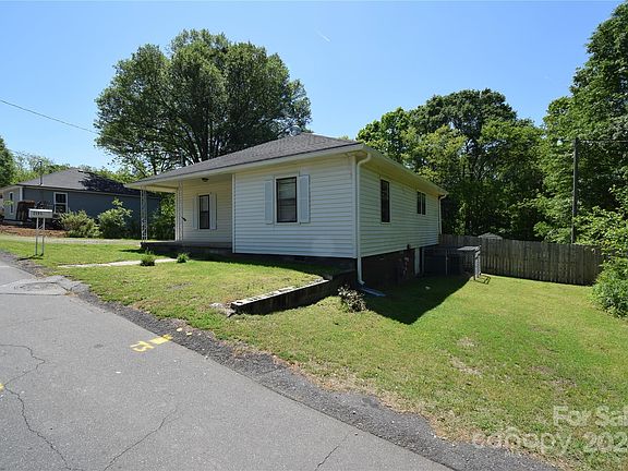 4th image of 2505 Milton Ave