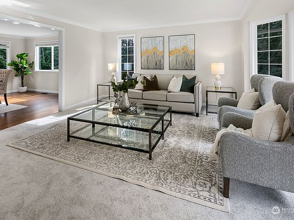 Living room>