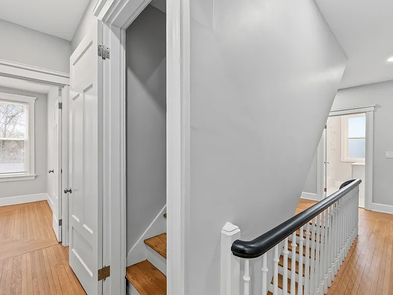2978 Wardall Ave — Photo 19