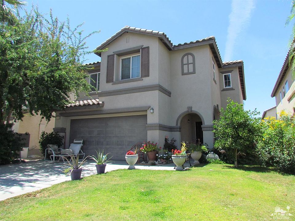 1st image of 53909 Calle Sanborn