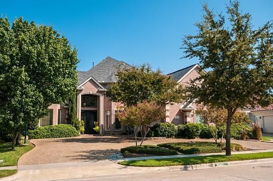 1st image of 2652 Brookside Dr