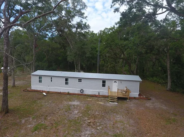 125 NE 450th St, Old Town, FL 32680
