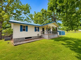 911 N Center Street, Willow Springs, MO 65793