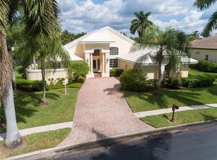 15821 White Orchid Ln, Fort Myers, FL 33908