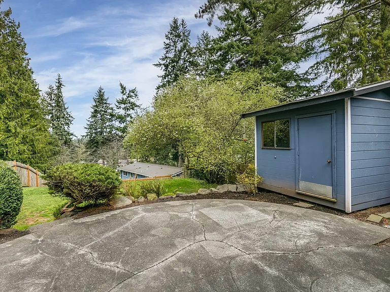Backyard | Fully-fenced | Landscaped as needed (not the renter's responsibility)