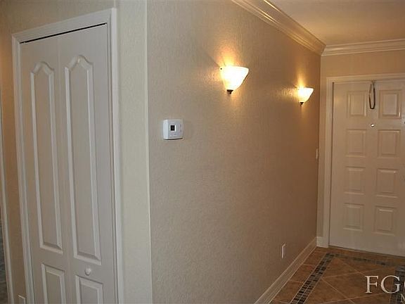 3rd image of 829 SW 47th Ter APT 206