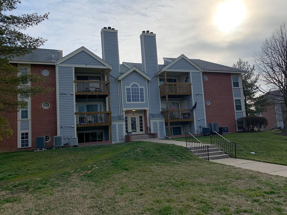 1st image of 112 Water Fountain Way Unit 201