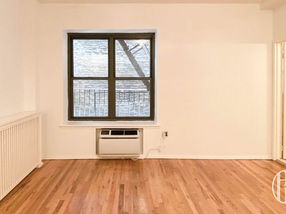 5th image of 160 E 91st St APT 2B