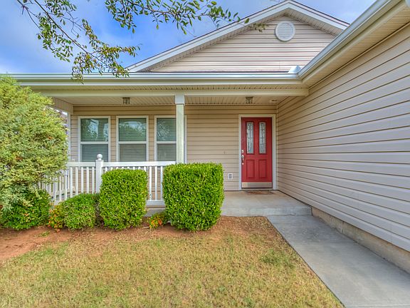 3rd image of 9124 Snowberry Dr