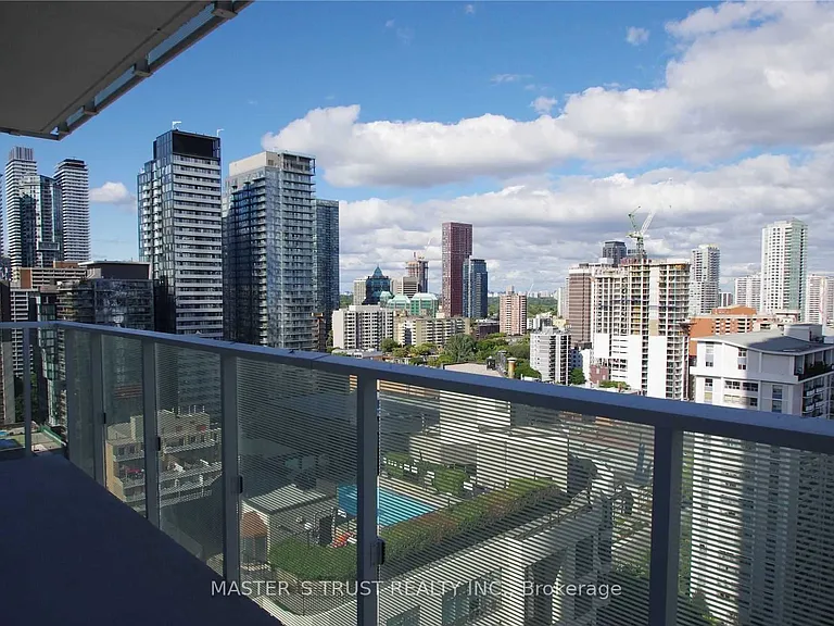 501 Yonge St #1905 — Photo 15