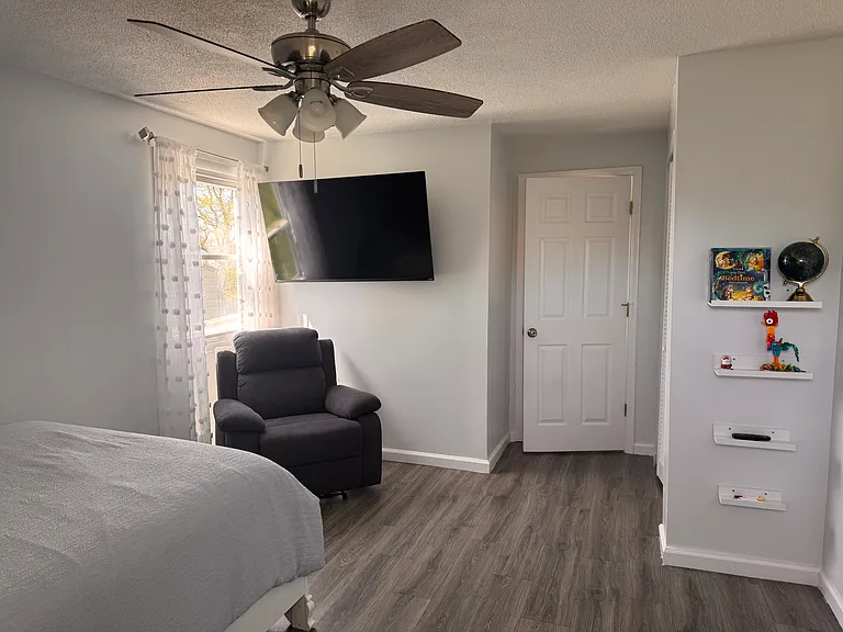 47 Virginia Manor Rd — Photo 12