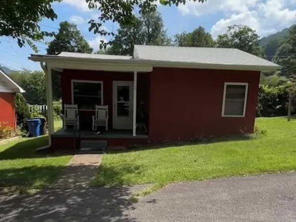 1555 Soco Rd #2, Maggie Valley, NC 28751