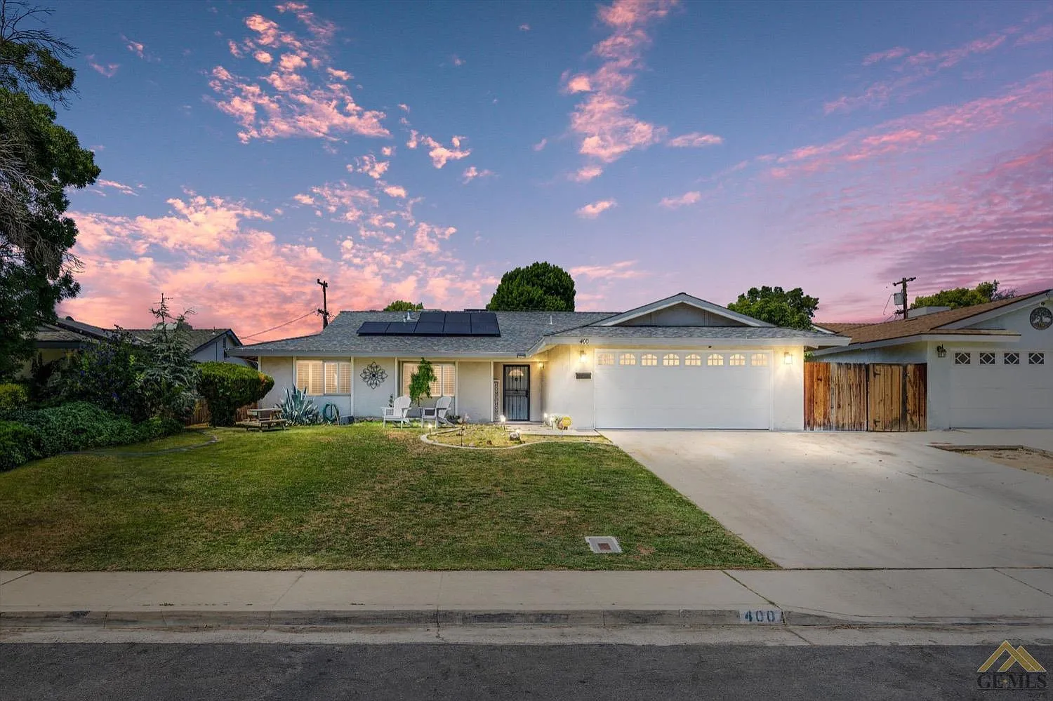 400 Electra Ave photo 1