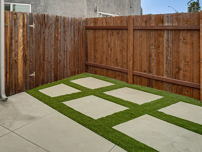 4440 32nd St — Photo 29