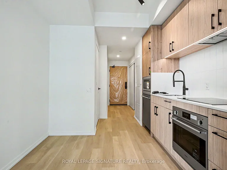 109 Erskine Ave #1111 — Photo 34