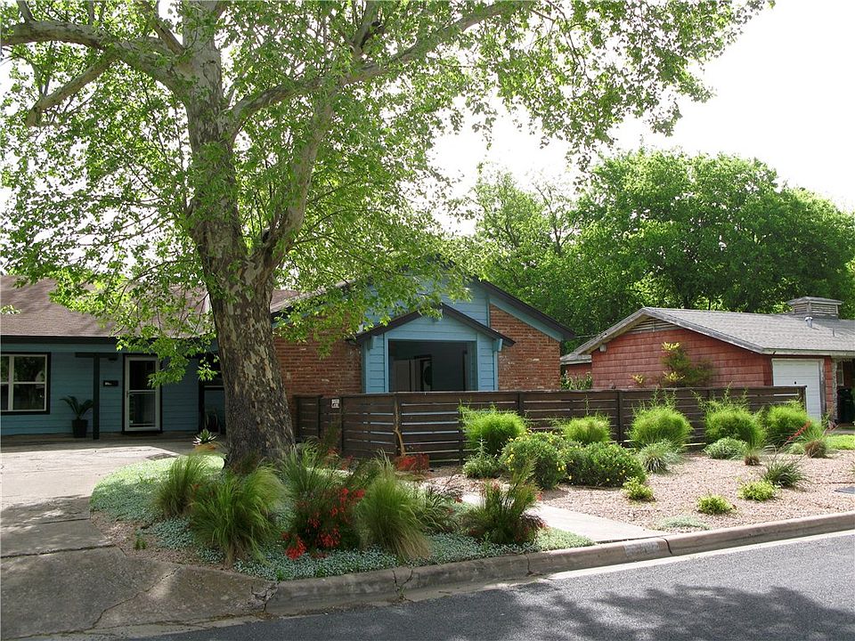 1st image of 1606 Forest Hill Dr