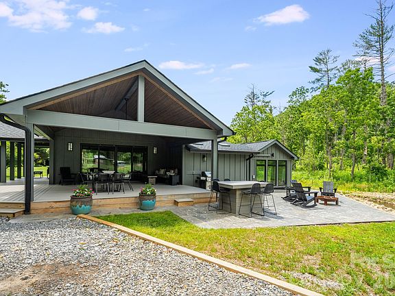 2nd image of 150 Shope Creek Rd