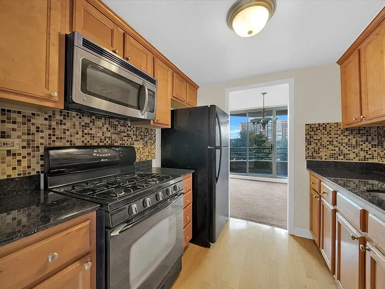 3320 Spinnaker Ln #3A — Photo 8
