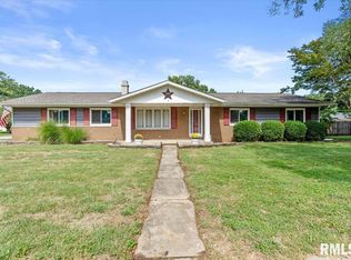 30 Powell, Riverton, IL 62561