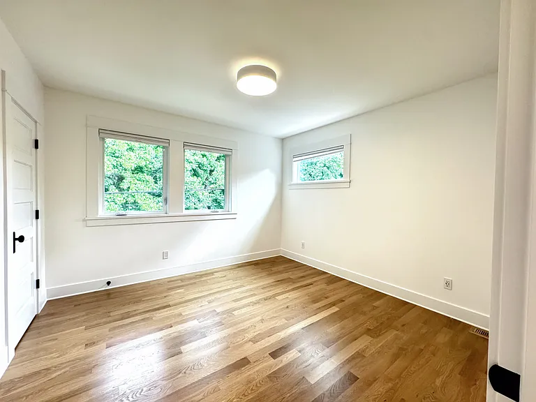 532 NE 29th Ave — Photo 21