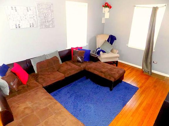 2nd image of 11128 S Green Bay Ave