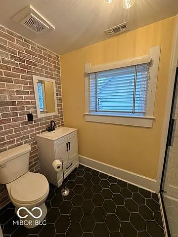 449 Yandes St — Photo 12