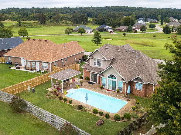 3105 Fairway Dr, Alma, AR 72921