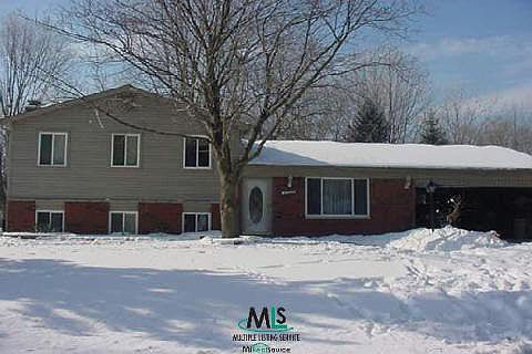 1st image of 33588 Roselawn Dr