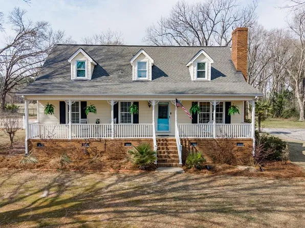 1315 Marshall Rd, Greenwood, SC 29646