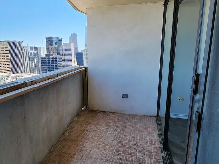 1020 15th St #34G — Photo 16
