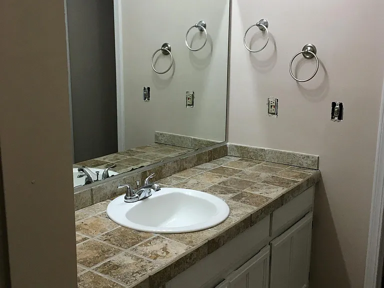 6231 S Cedar Pl — Photo 4