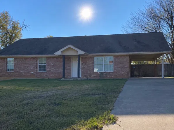 901 Everett St, Longview, TX 75604