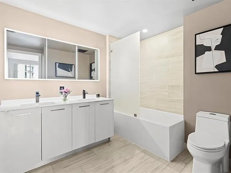 1300 Brickell Bay Dr #2105 — Photo 22