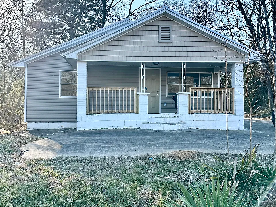 1512 Cherry Ave