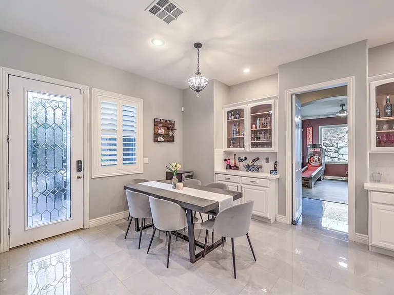2849 Soaring Peak Ave — Photo 44