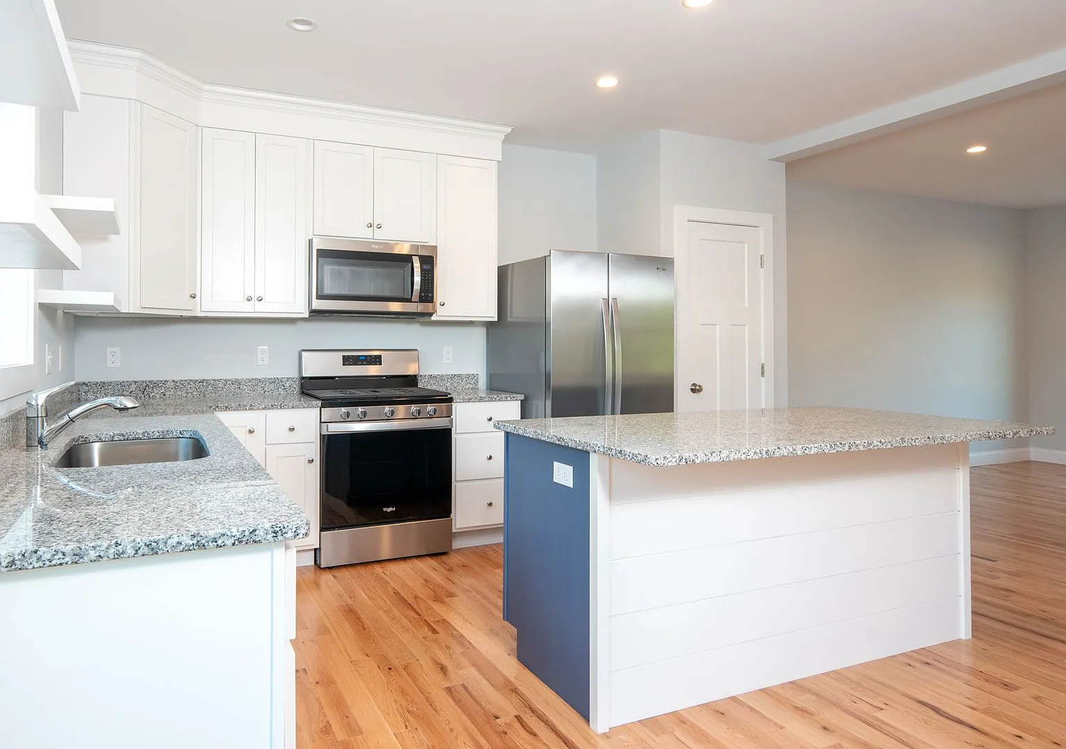 Paul's Place — Photo 4