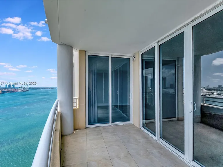 848 Brickell Key Dr #2602 — Photo 40