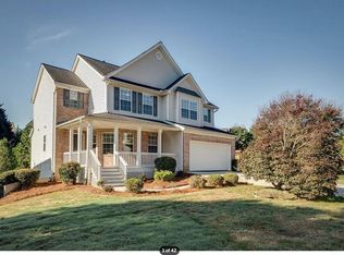 4028 Oak Crossing Dr, Suwanee, GA