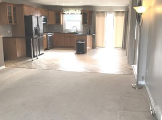 10901 Modena Dr, Philadelphia, PA 19154