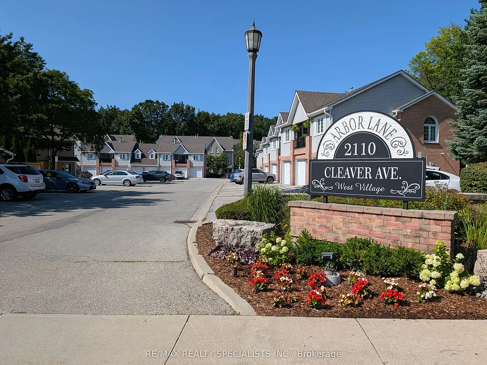 2110 Cleaver Ave #121