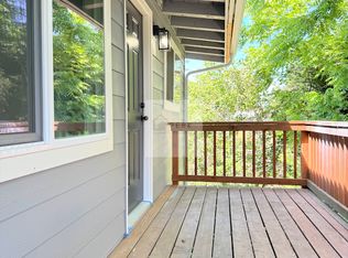 11049 24th Pl SW APT B, Seattle, WA 98146