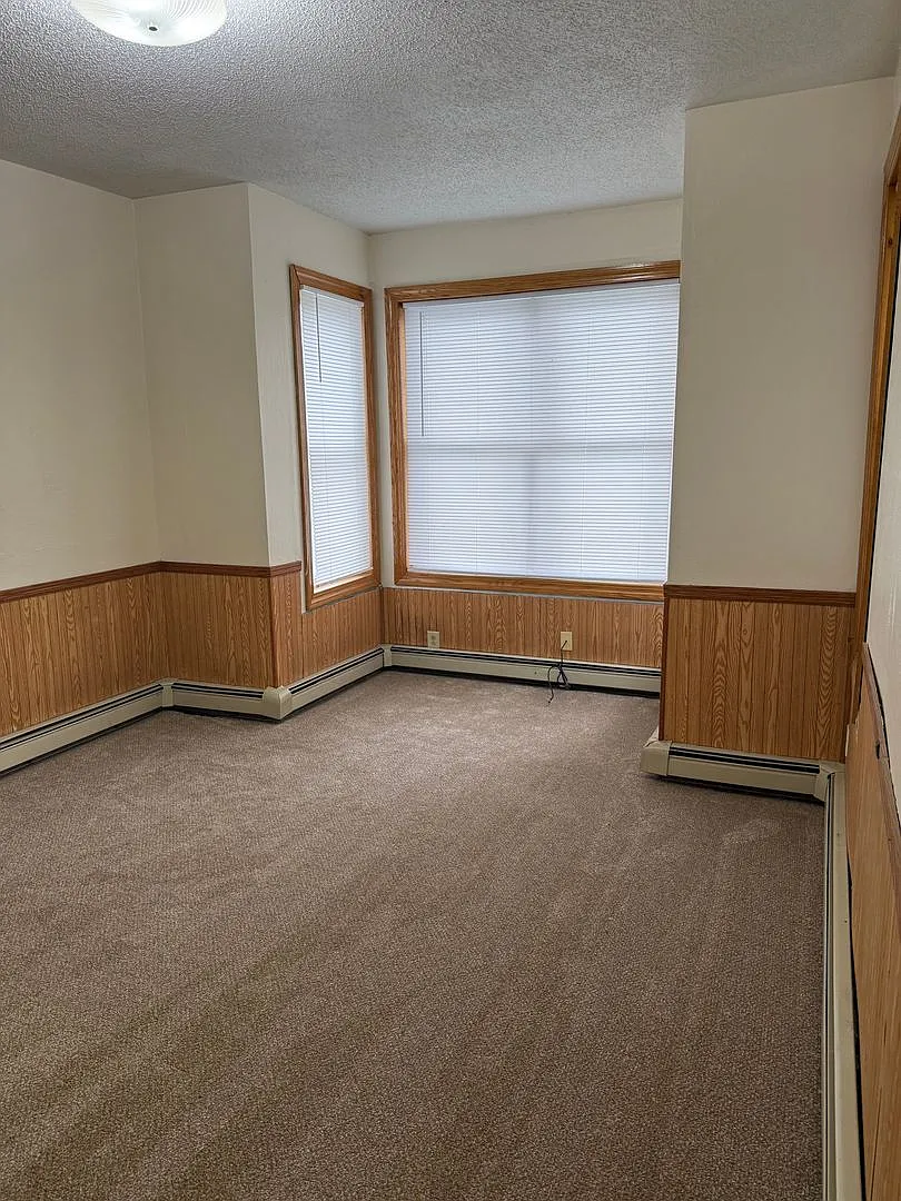 1220/1224 Garfield Ave — Photo 2