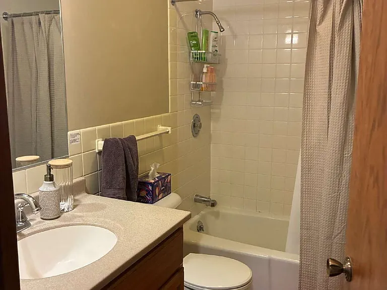 1215 State St #7 — Photo 5