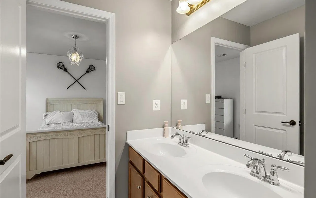 1 bed, $1,000 — Photo 3