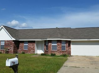 2124 Irma Cir, Ocean Springs, MS 39564