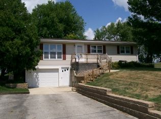 909 Adair St, Adair, IA 50002