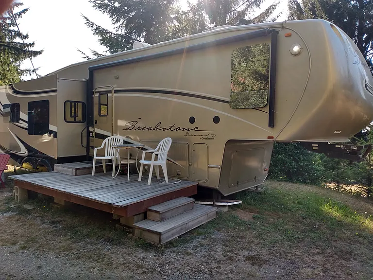 Oceanview Dr — Photo 1